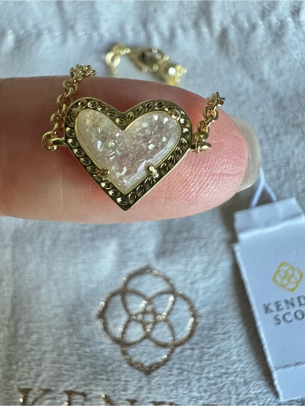 NWT Kendra Scott Ari Heart Gold Chain Bracelet in Iridescent Drusy - Picture 8 of 9